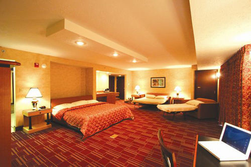 Bertram Inn And Conference Center Aurora Dış mekan fotoğraf